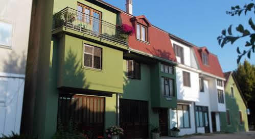Guest House Pansion 10 Cetynia Zewnętrze zdjęcie